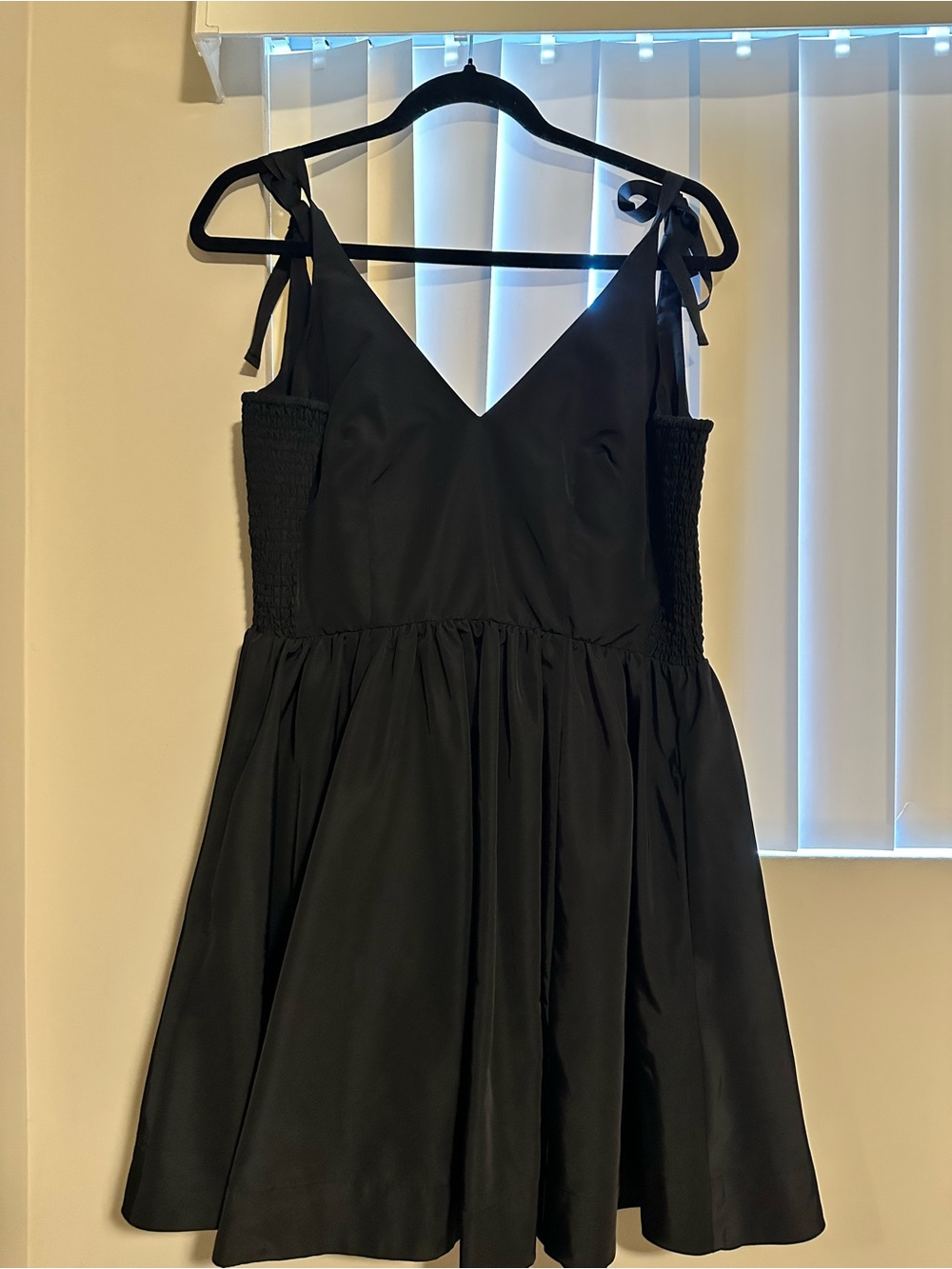 Old Navy Black Tie-Shoulder V-Neck Mini Dress